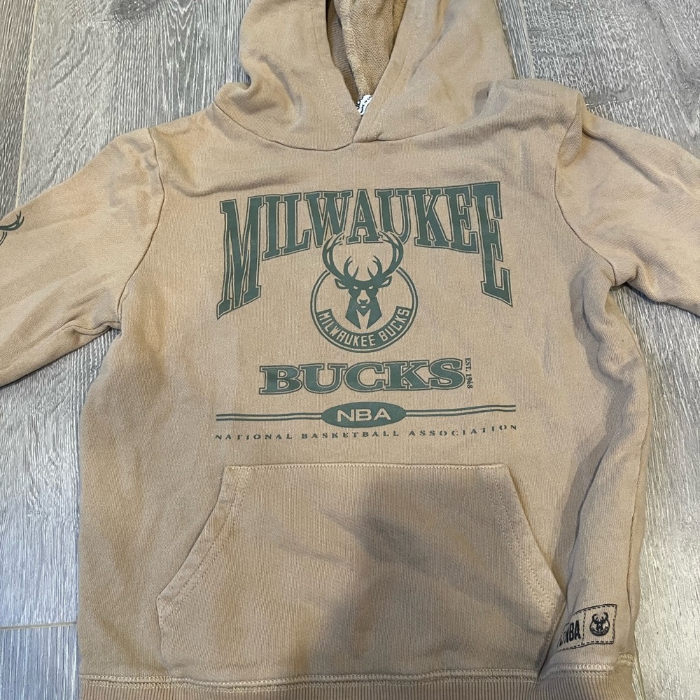Milwaukee Bucks NBA Hoodie